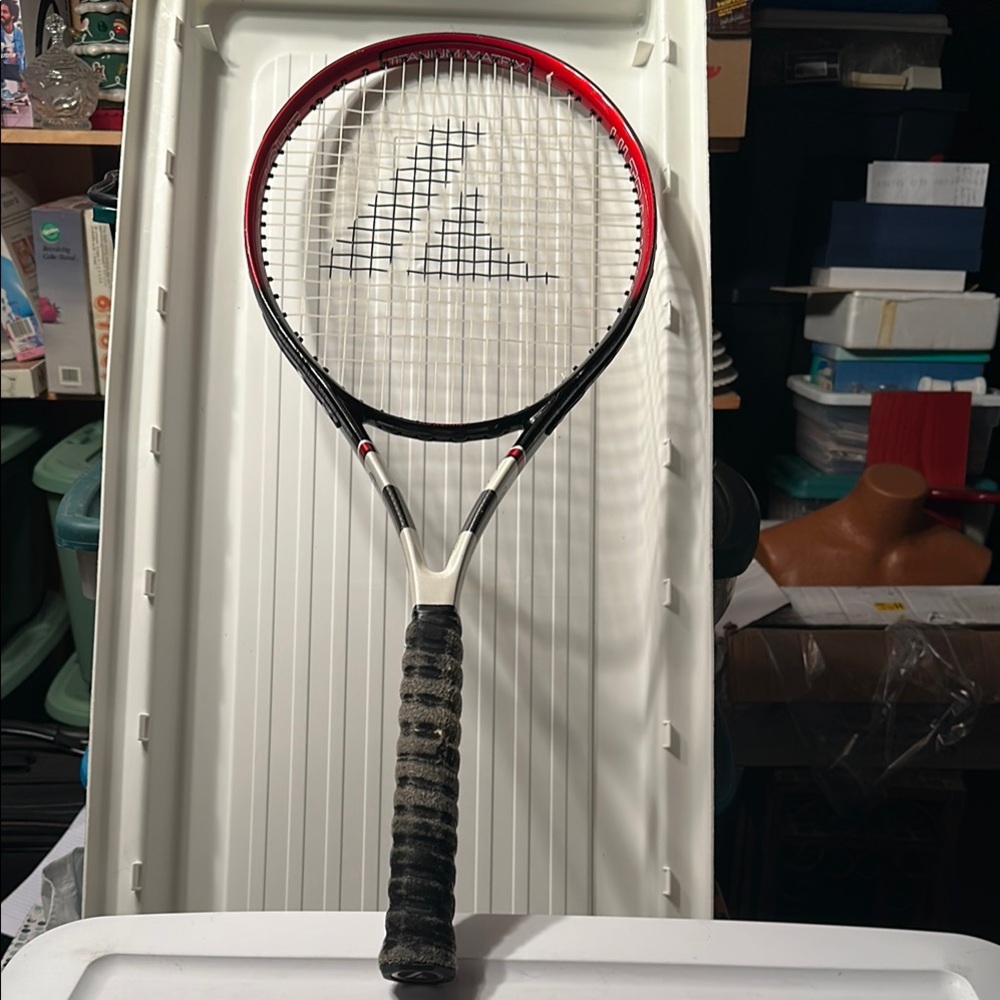 Prokennex Titanium Dominator Pro Tennis Racquet